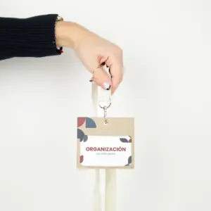 identificativo eventos sostenibles con lanyard