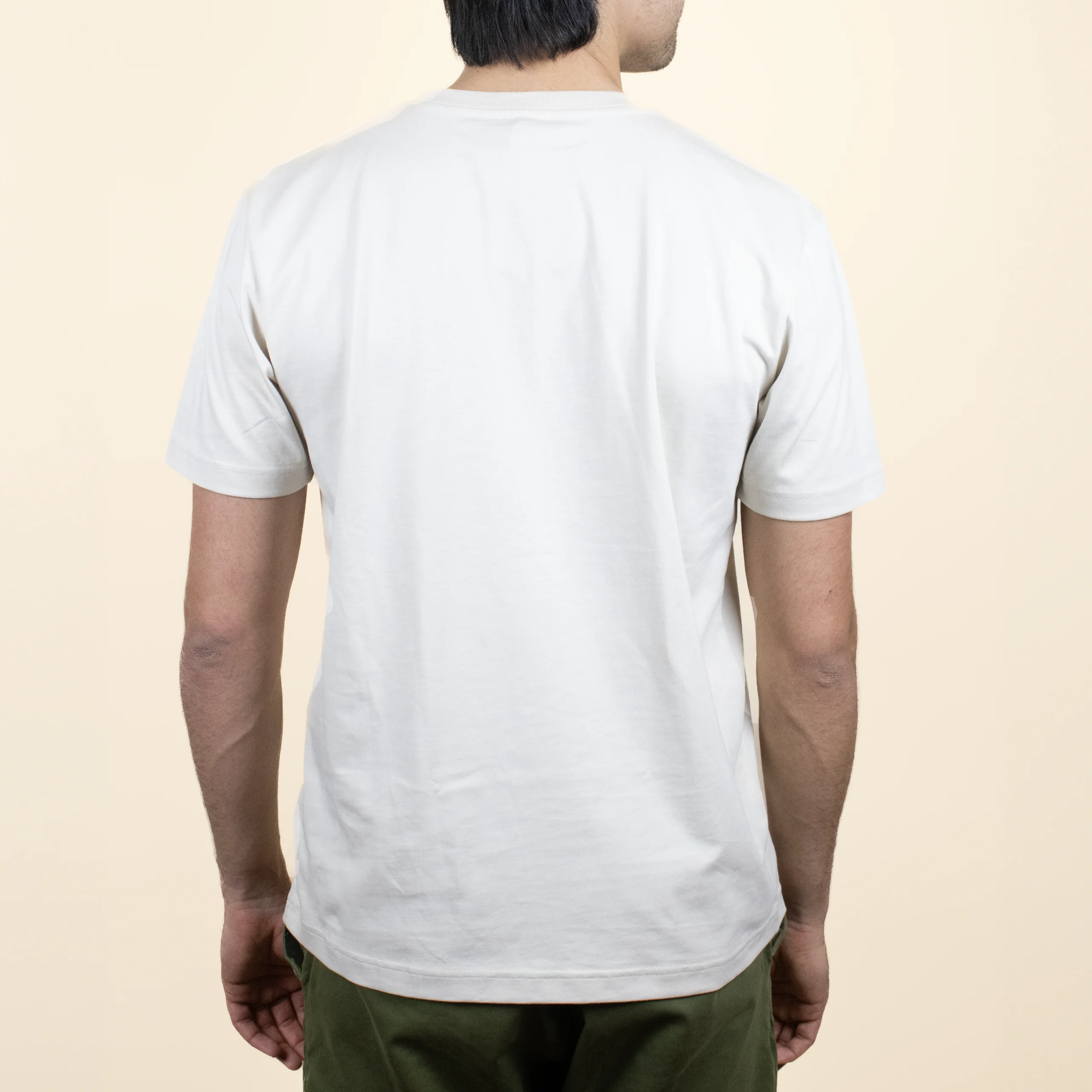 Camiseta Beige Espalda Chico