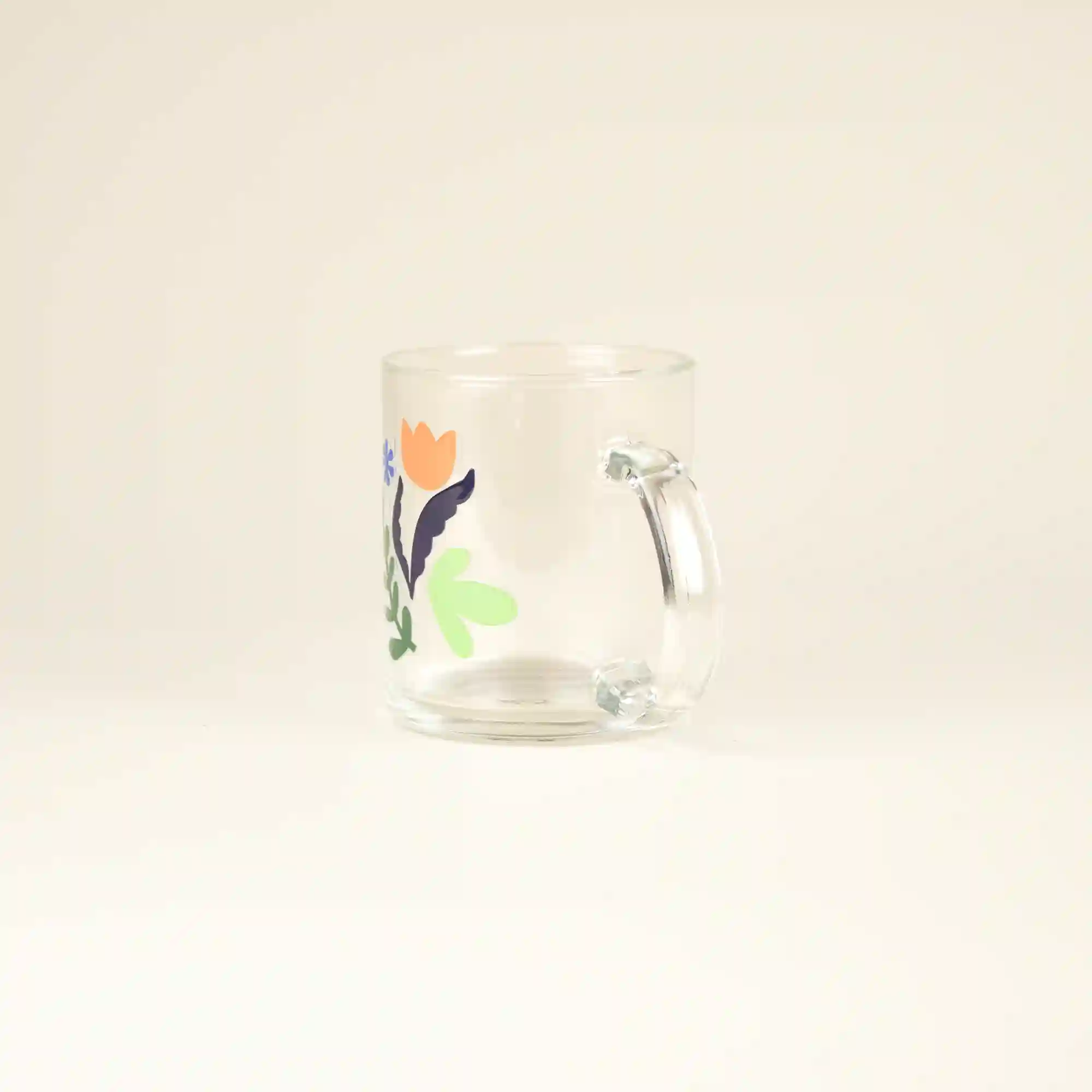 Taza de cristal con asa personalizada con logo de colores