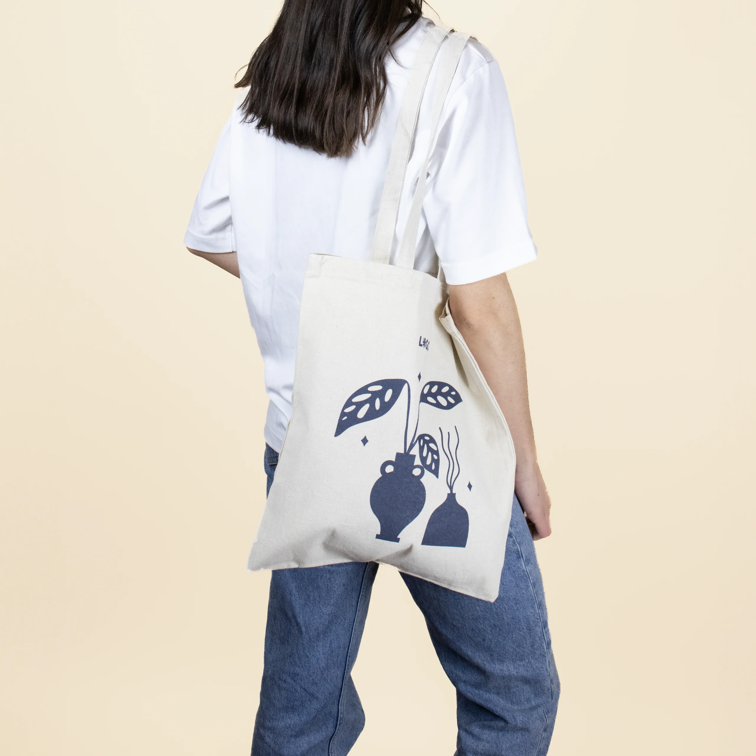 Bolsas de algodón personalizadas modelo chica espalda