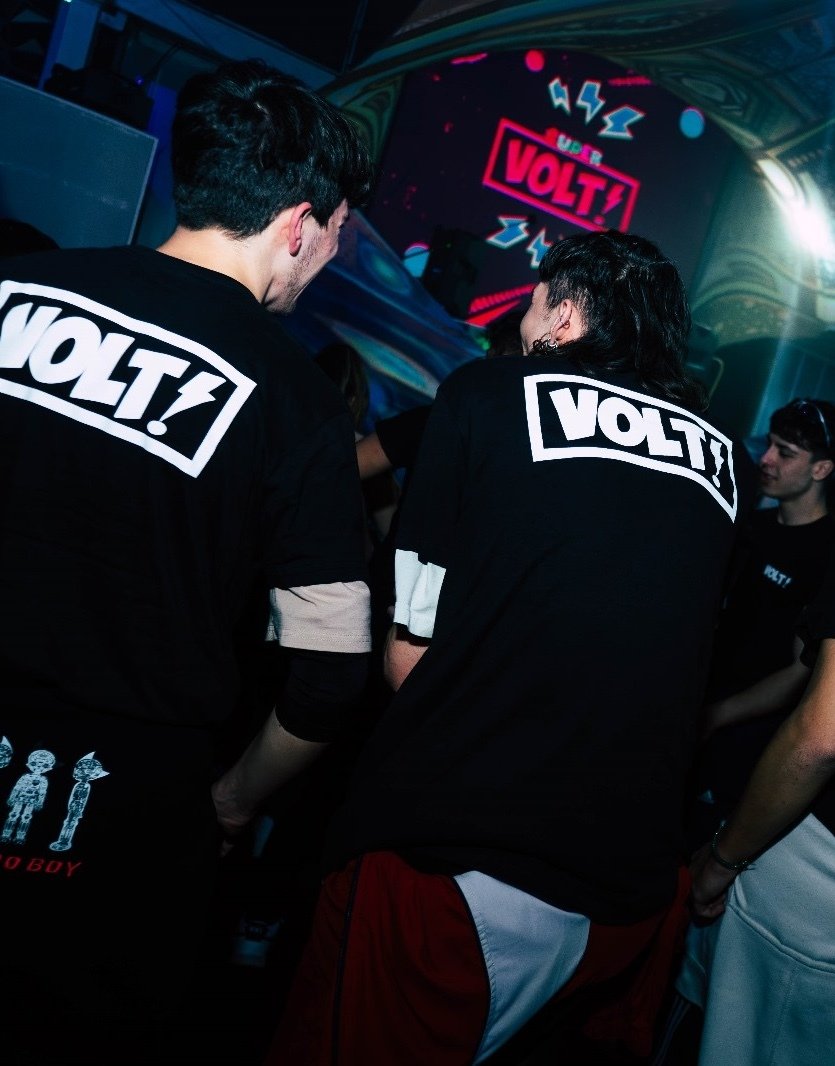 Como hacer camisetas personalizadas con serigrafía para VOLT