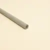 Lápiz de papel reciclado cuerpo fondo beige