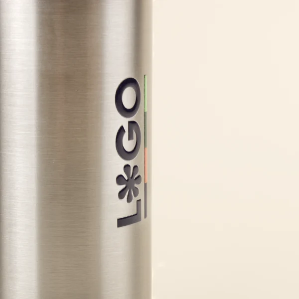Botella acero inoxidable personalizada detalle logo azul