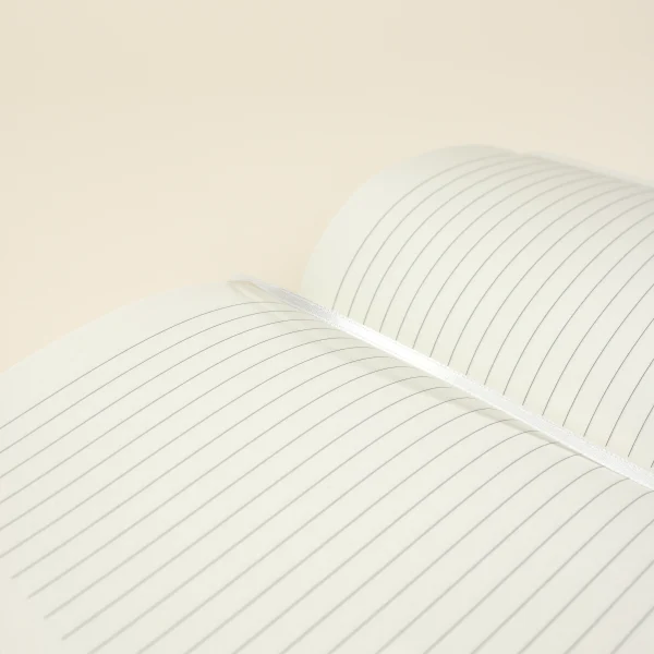 Cuaderno reciclado páginas interior