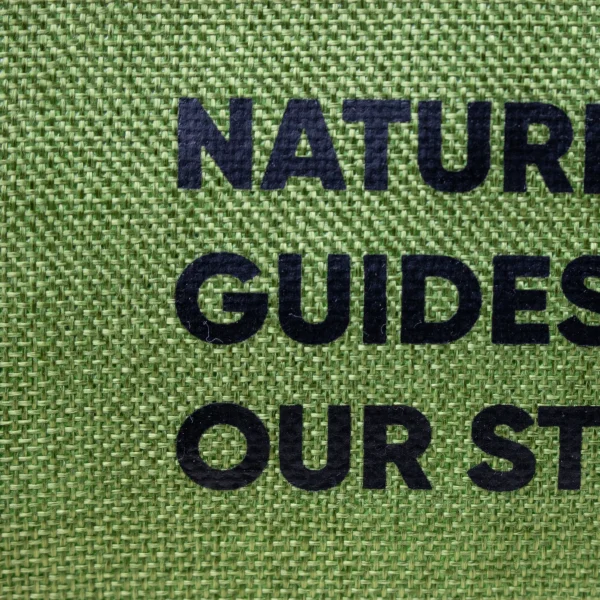 Neceser personalizable verde con texto negro