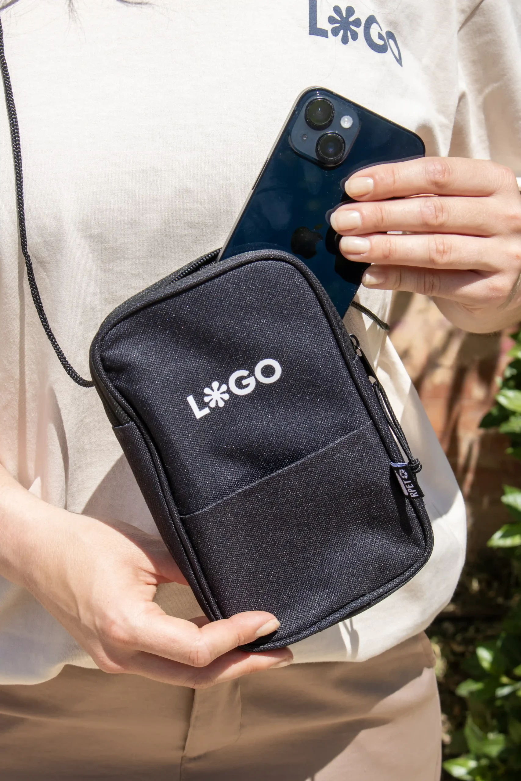 POKE Black Vertical Bum Bag POKE Black Vertical Personalized fanny pack, black, hands-free model
