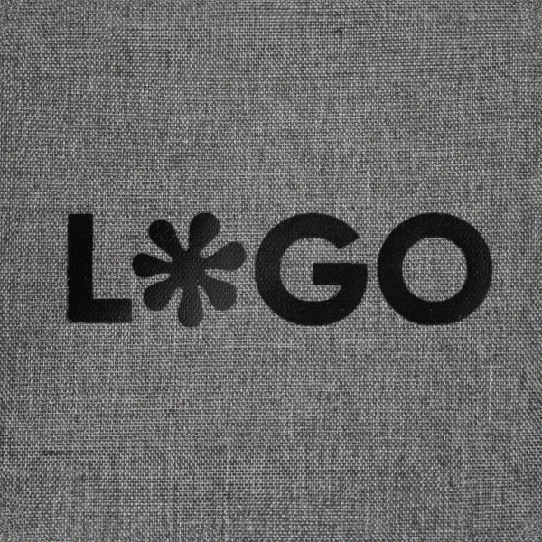 Mochila de empresa personalizada gris con logo negro