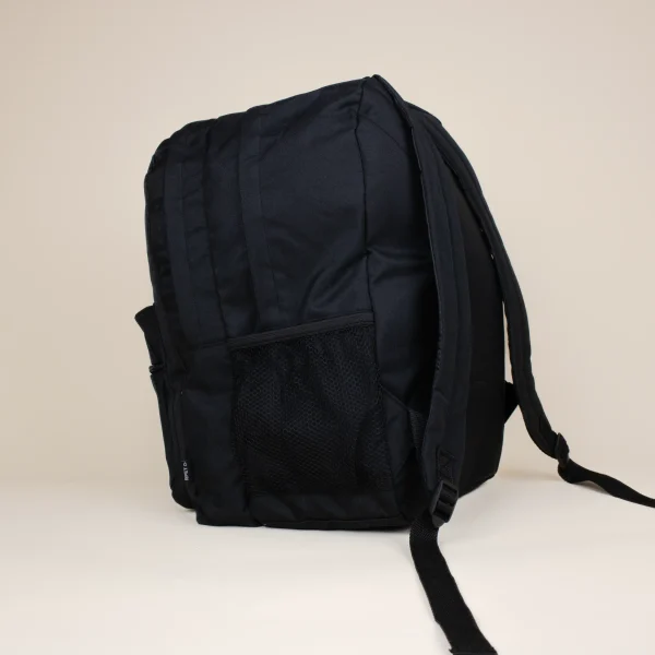 Mochila corporativa personalizada negra lateral fondo beige