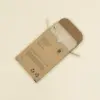 Jabón artesanal dentro una caja marrón kraft personalizada abierta