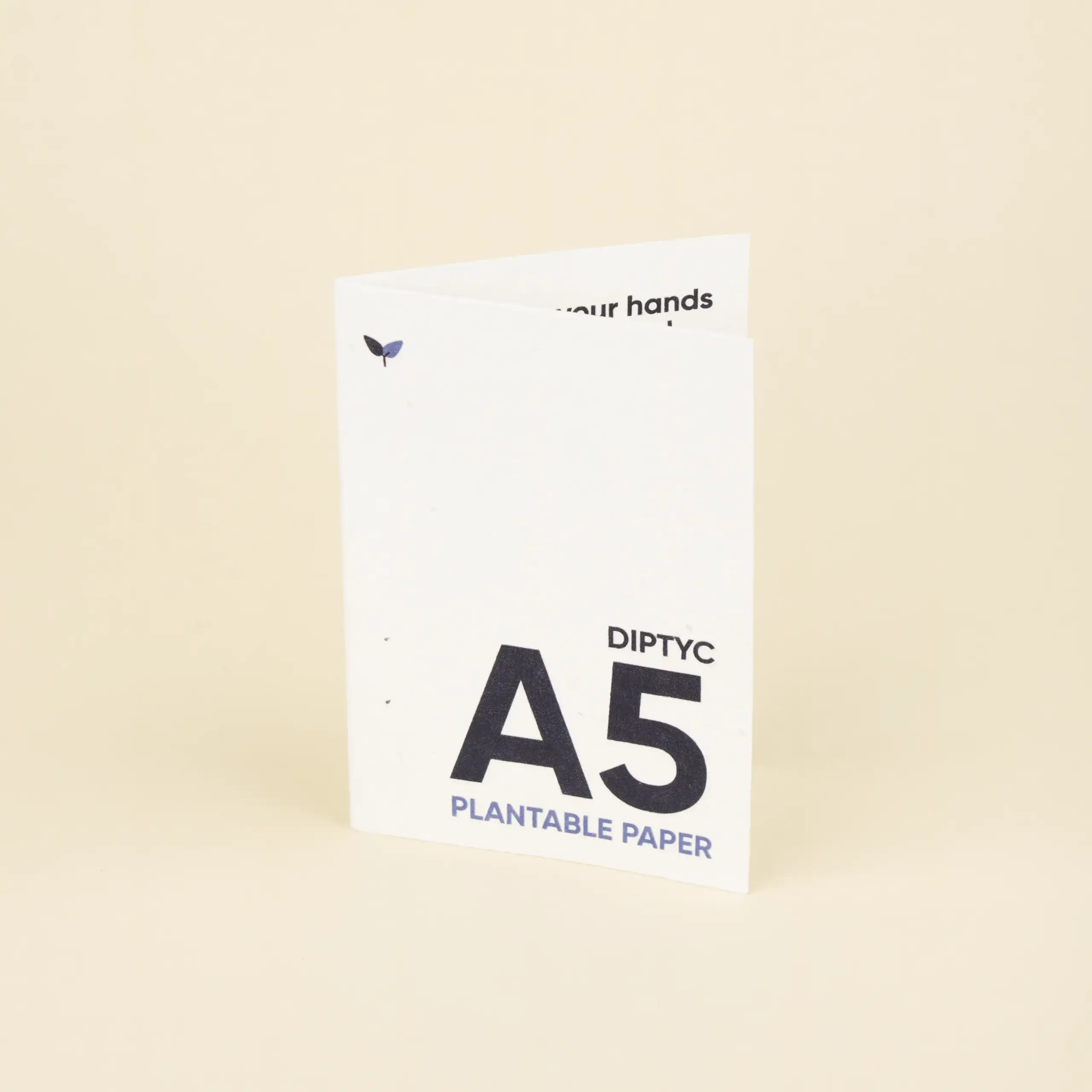 Tarjeta díptico A5 en papel plantable impresa en la cara exterior y en la cara interior