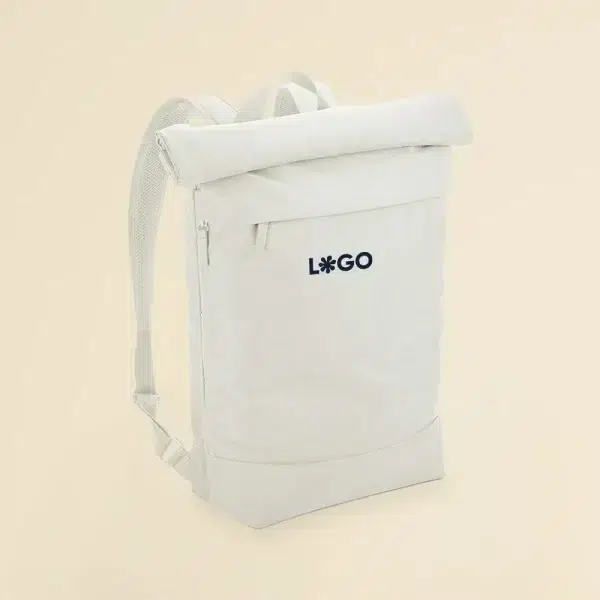 Mochila roll top personalizada blanca a un color sobre fondo beige