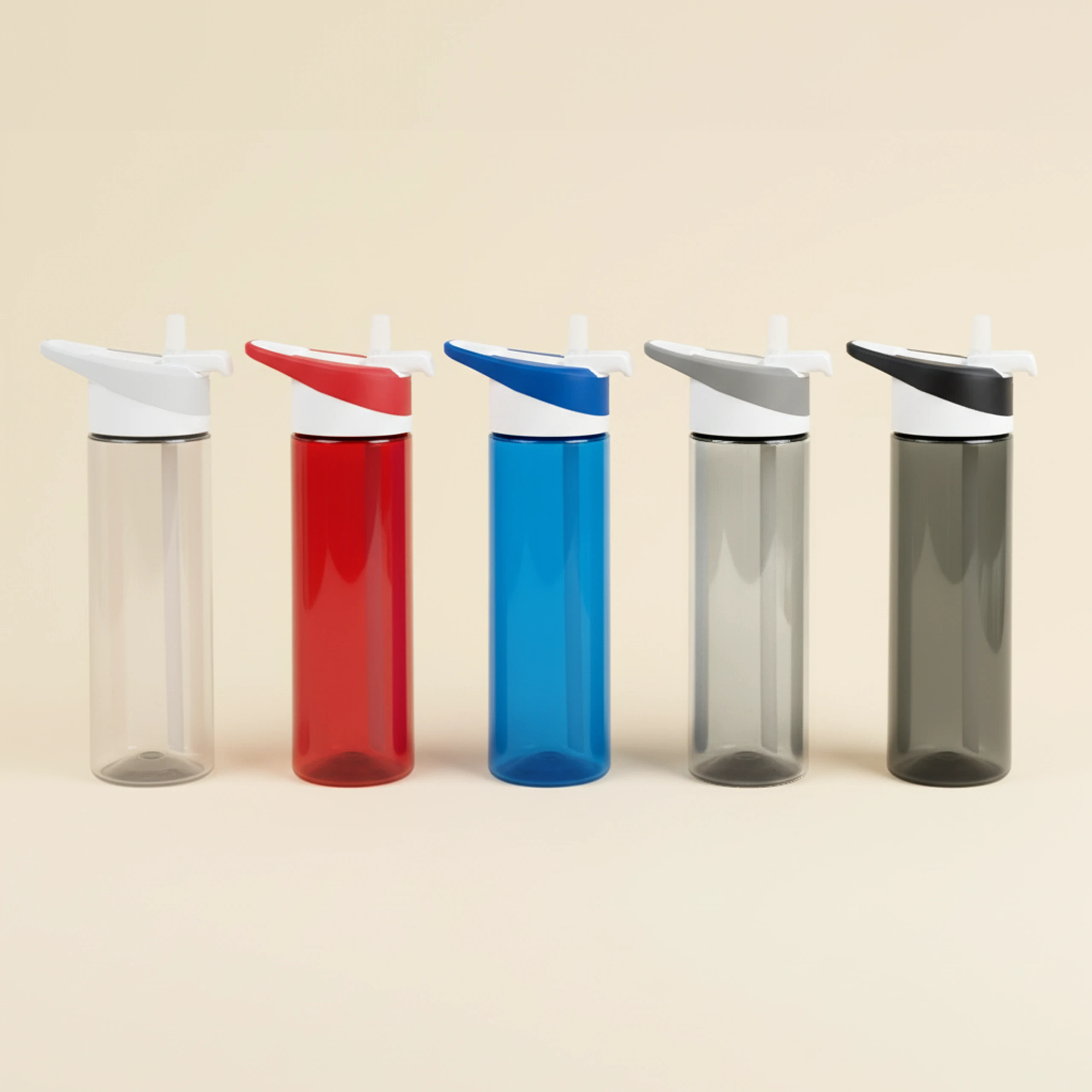 Botella de gimnasio personalizada LEMOS Cinco botellas de gimnasio en rpet personalizadas sobre un fondo beige