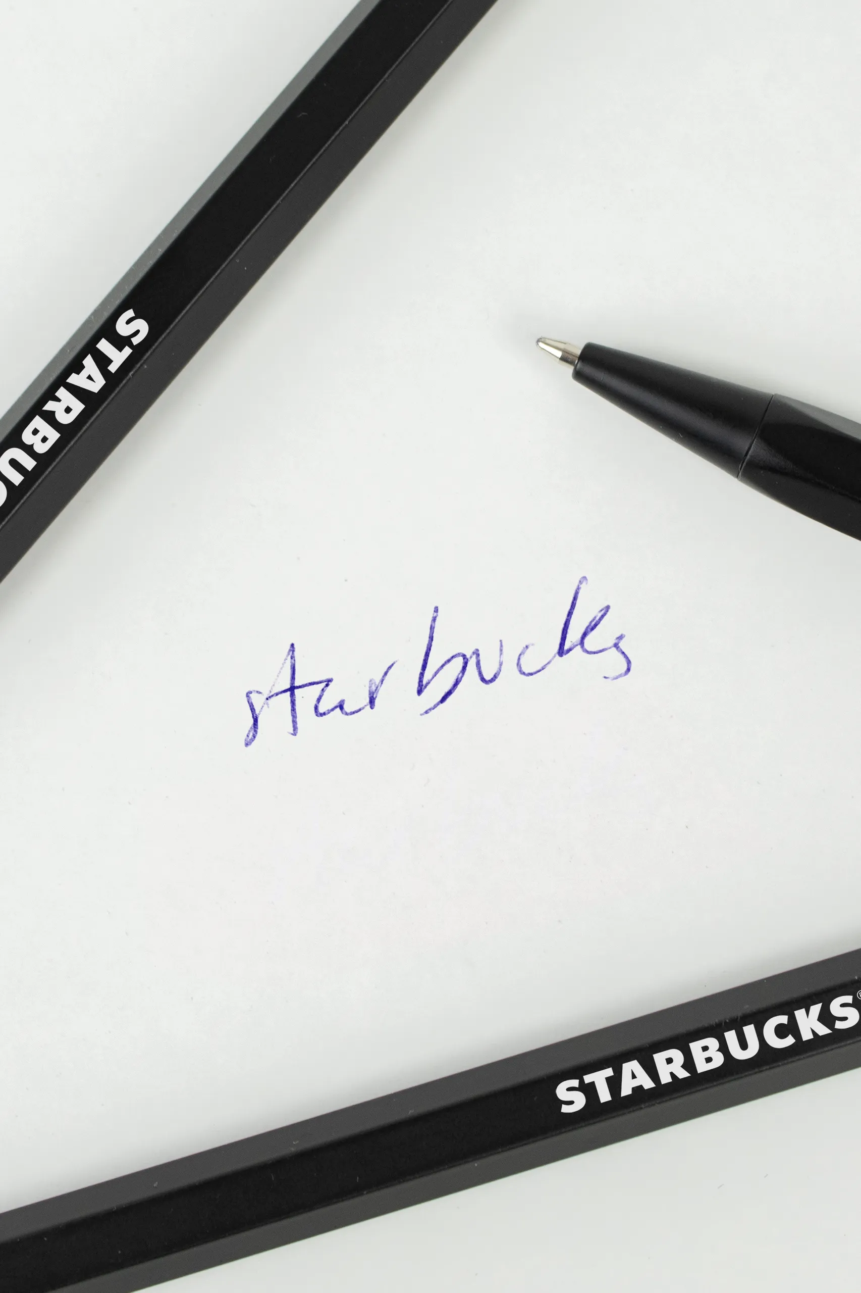 Bolígrafos negros con logotipos personalizado de starbucks