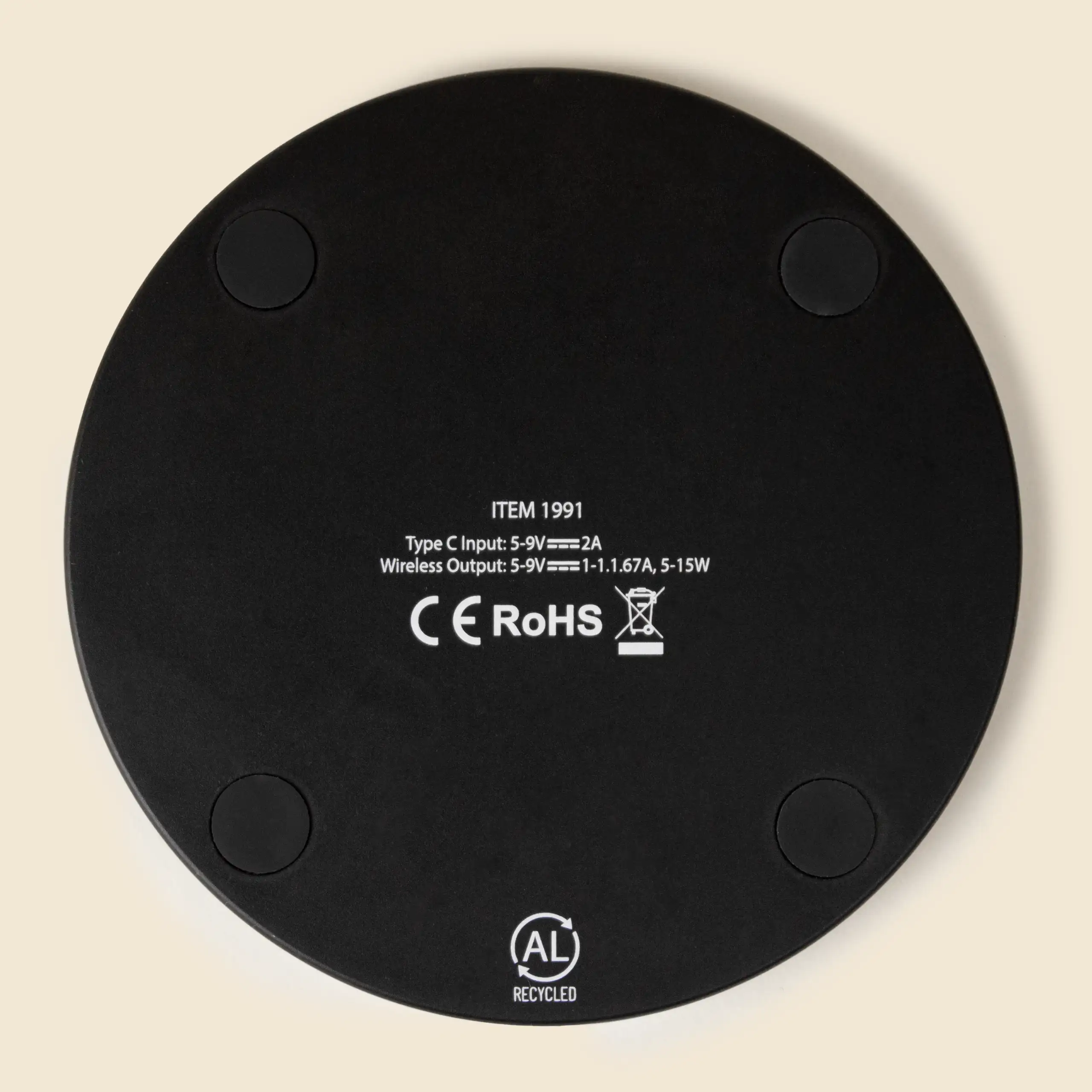 Trasera de un cargador inalámbrico negro