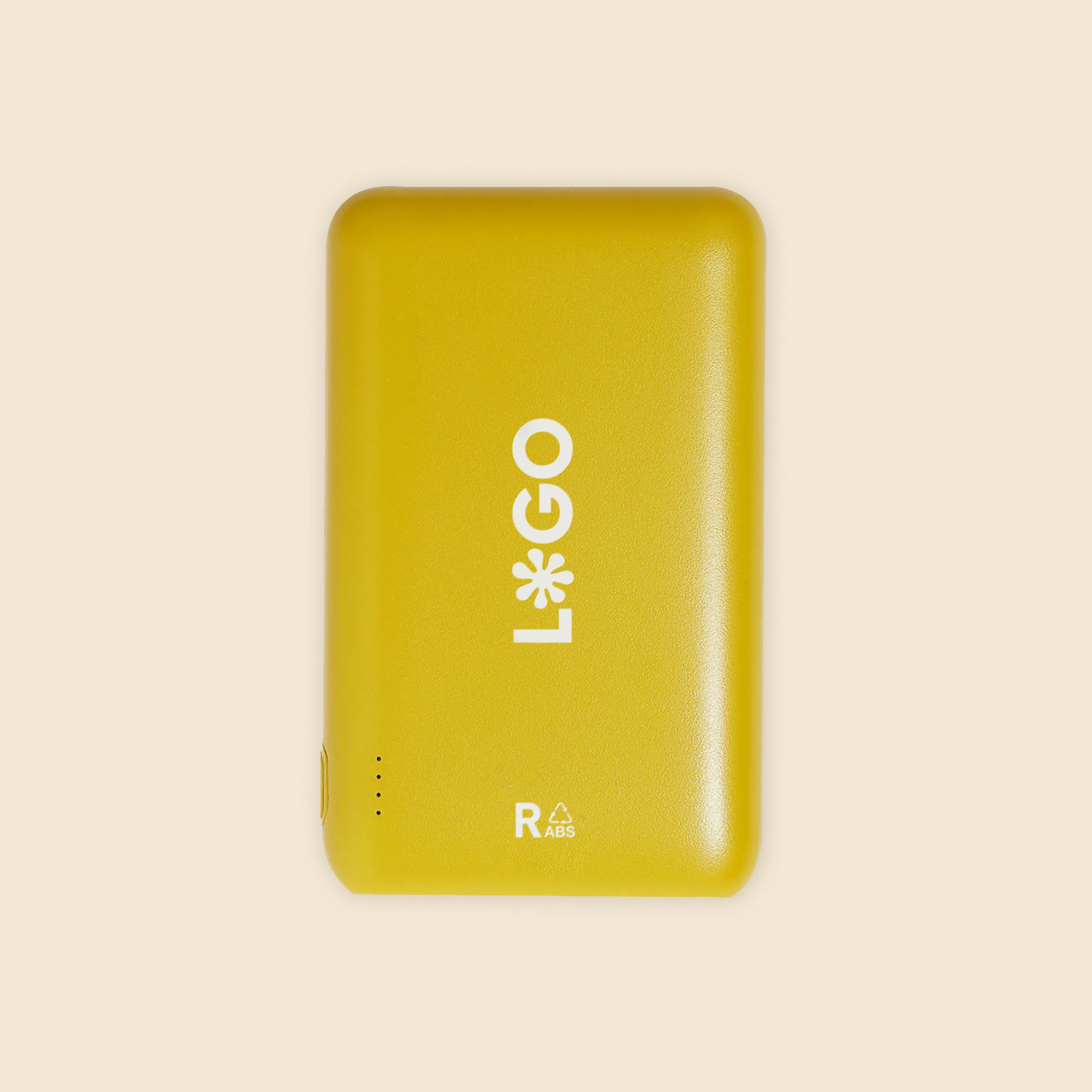 Batería externa de color amarillo personalizada con la palabra "LOGO" en blanco
