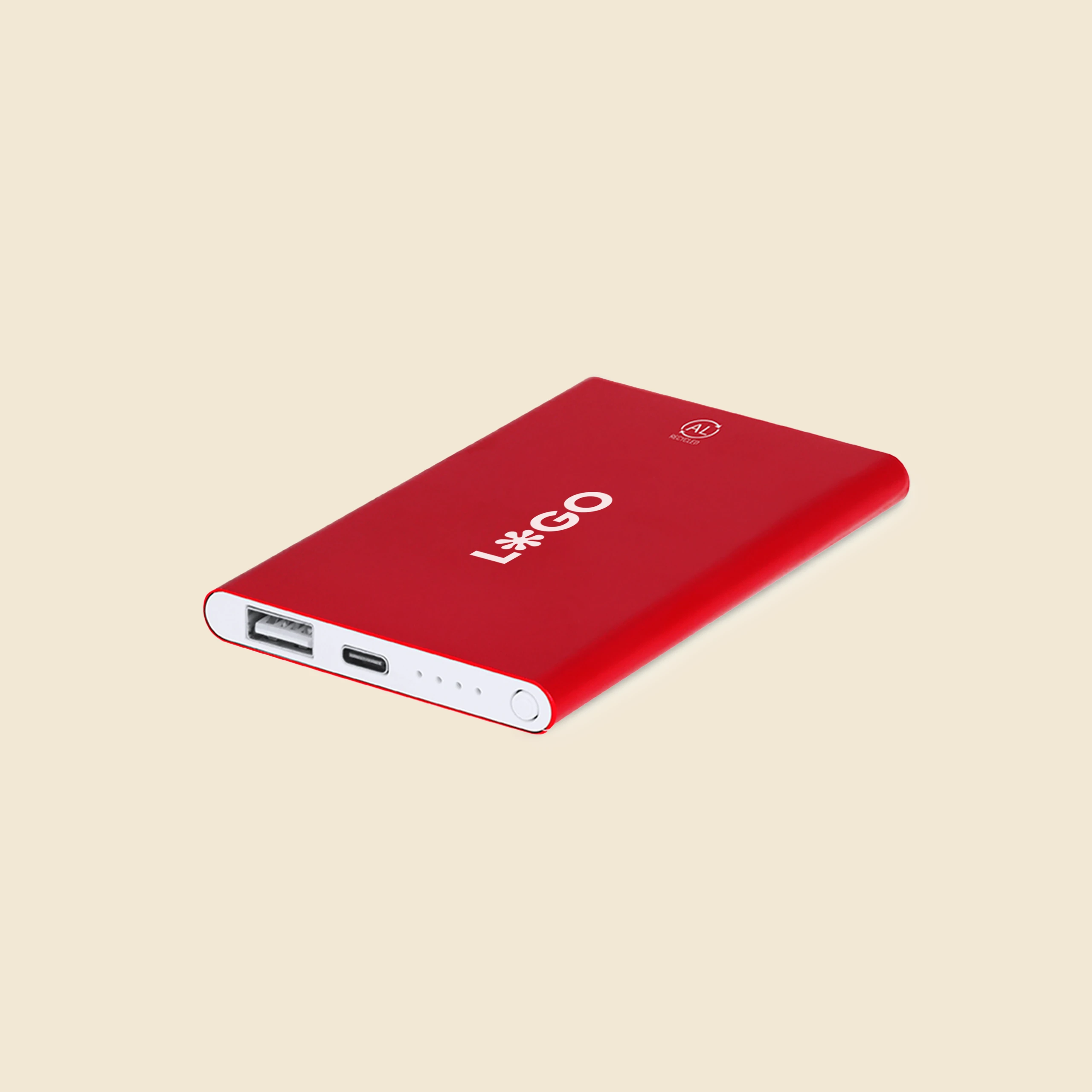 Batería portátil de color rojo personalizada con la palabra "LOGO" en blanco