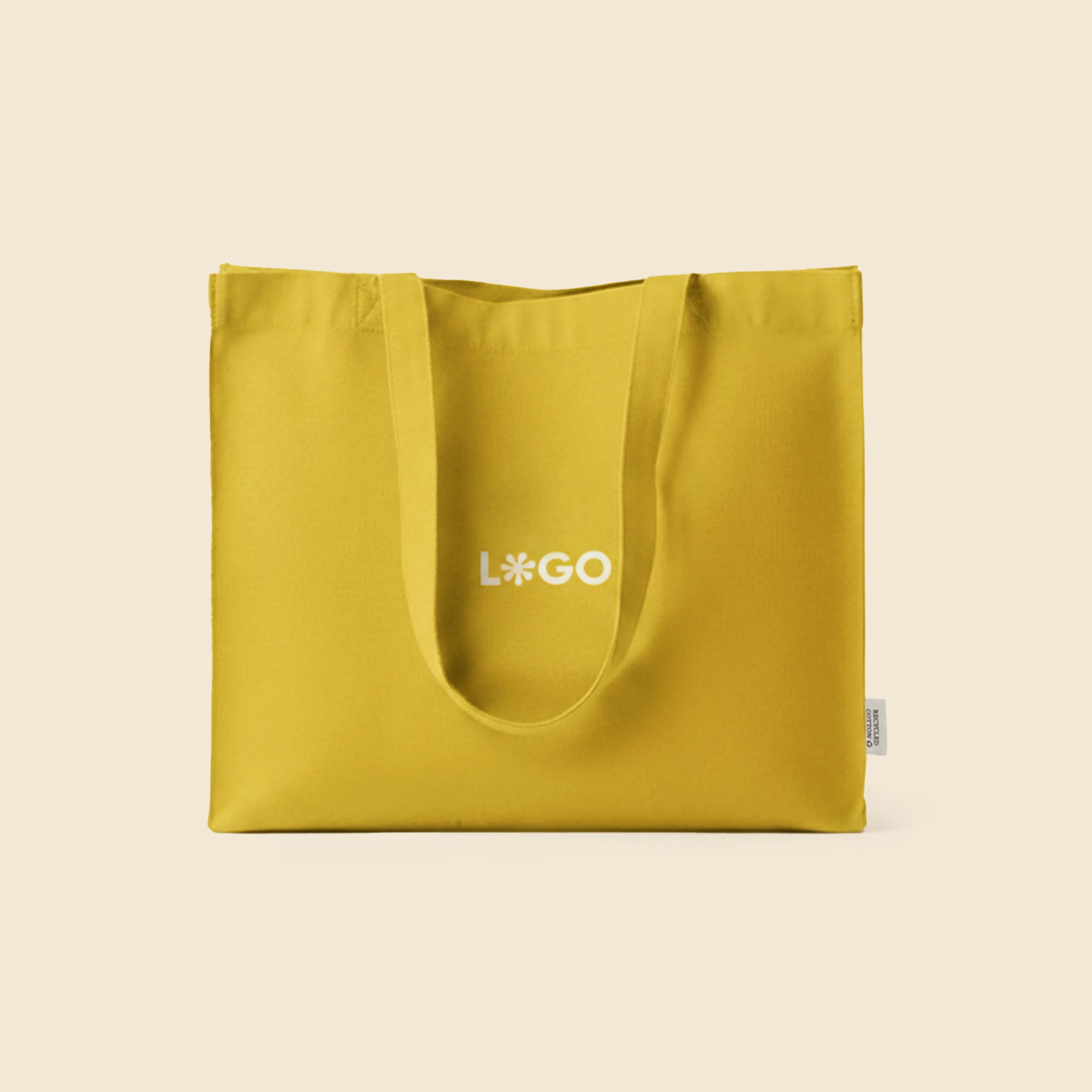 Bolsa tote personalizada. Fabricada en algodón reciclado. De color amarillo y personalización a todo color.