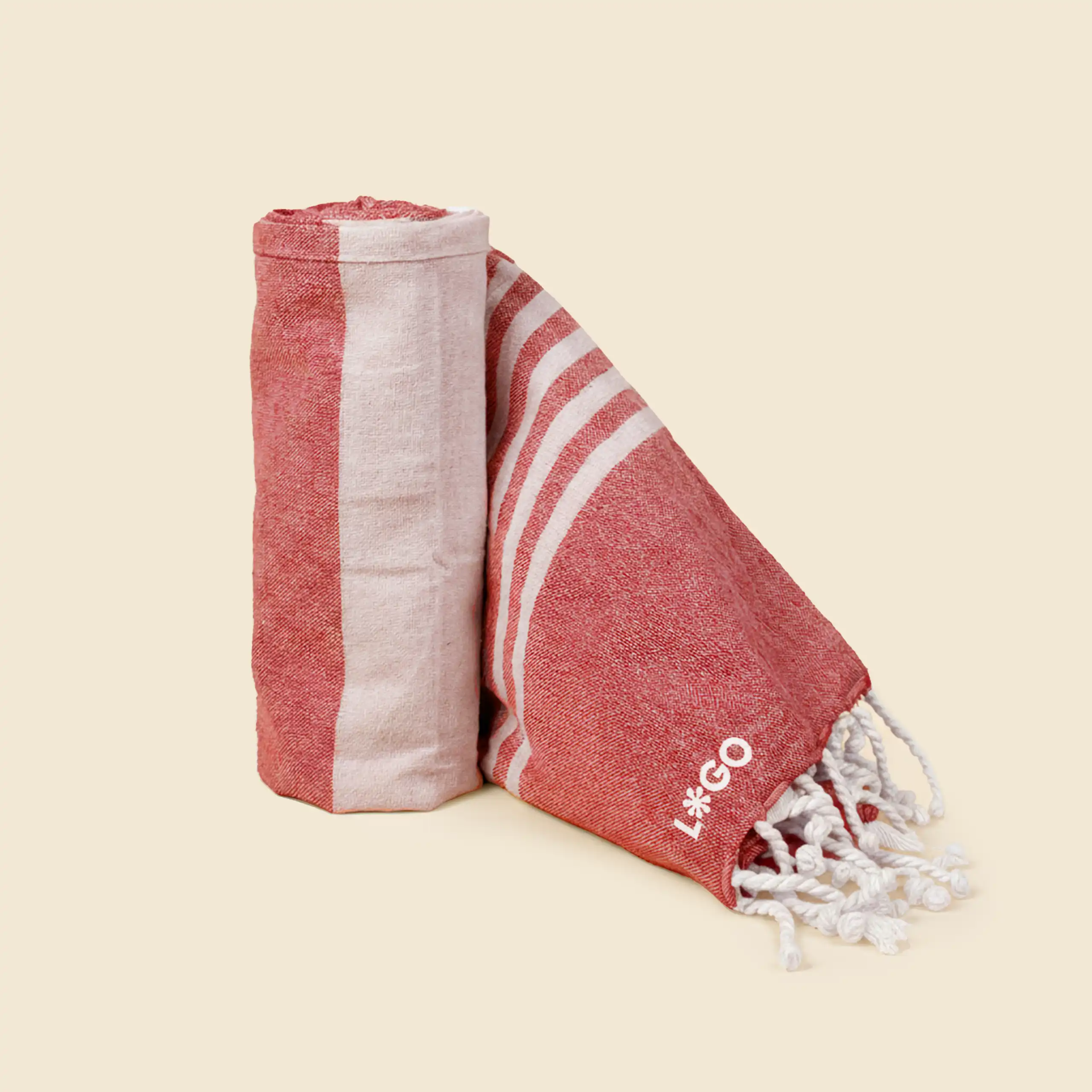 Fouta pèrsonalisée - 100% Coton ELIO Pareo personalizado, 100% algodón , a rayas de color rojo y flecos.