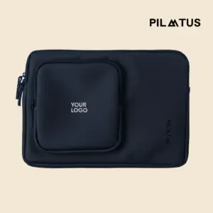 Funda de portátil - Pilatus Sleeve de 16'' pulgadas. De color azul y con personalización a una tinta.