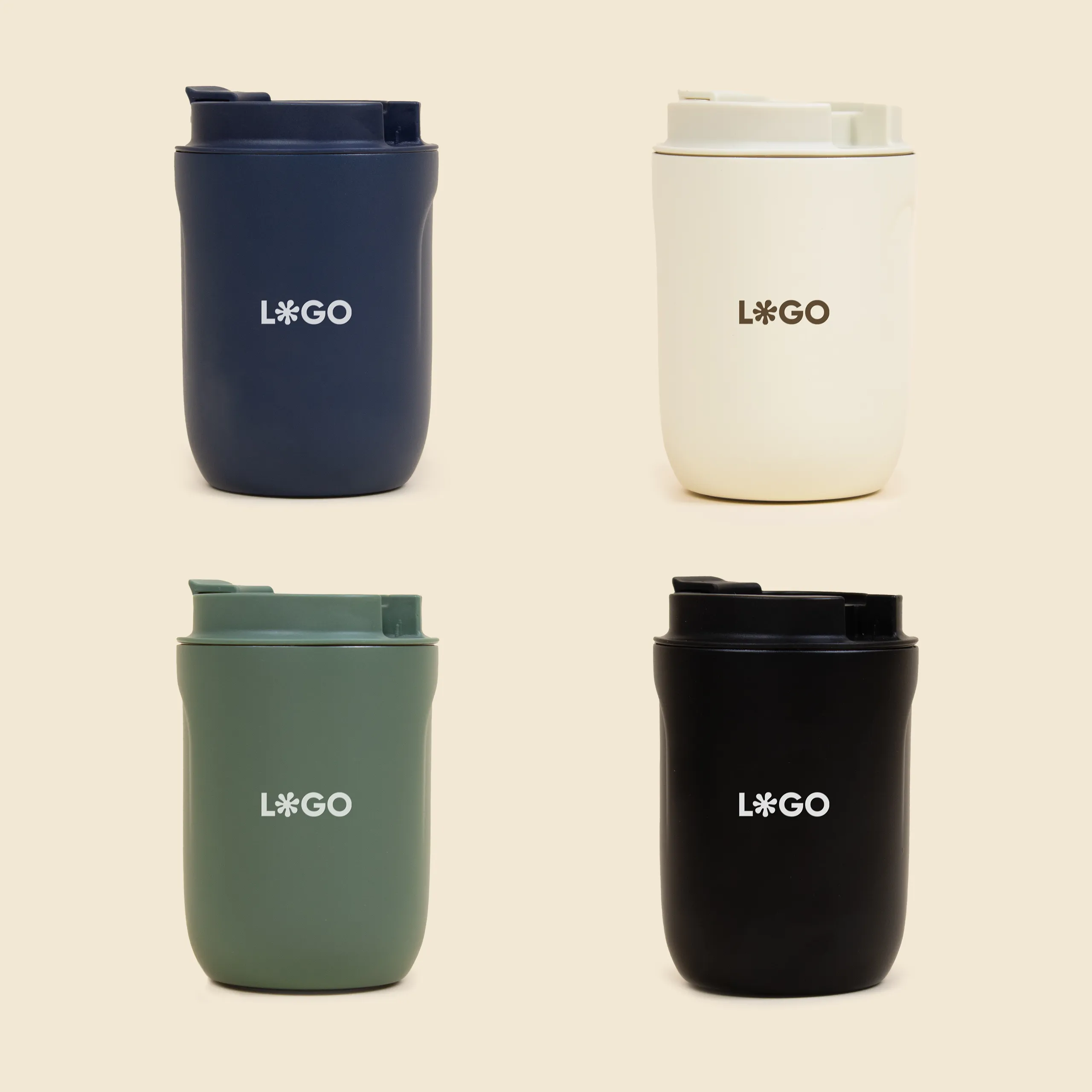 4 vasos térmicos de colores (azul, beige, verde y negro) personalizados con la palabra 'logo'