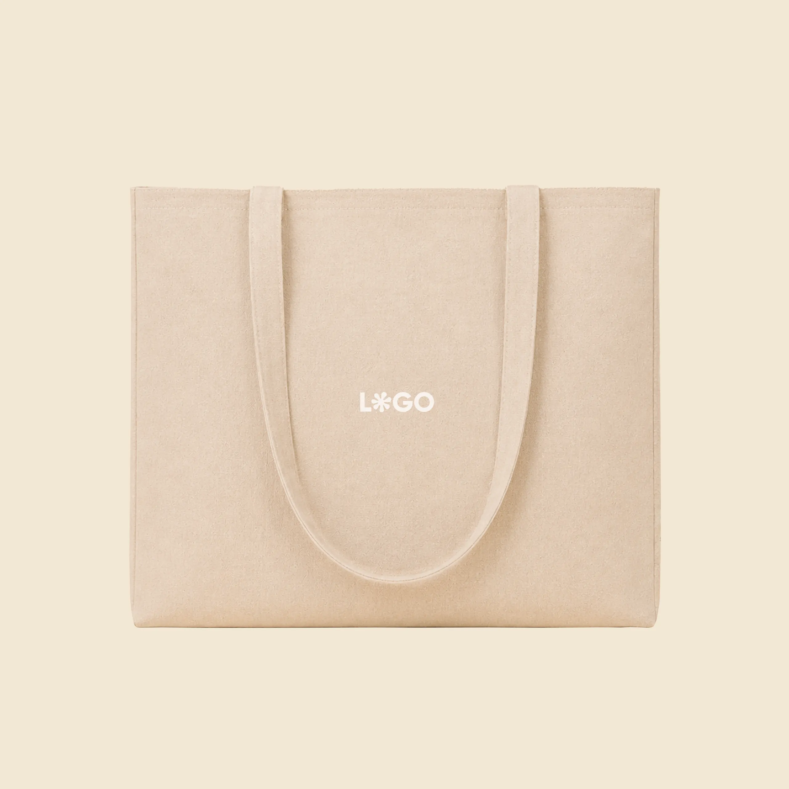 Recycled cotton bag 240gsm with gusset PALMA Bolsa de algodón reciclado personalizada con logo en un fondo beige