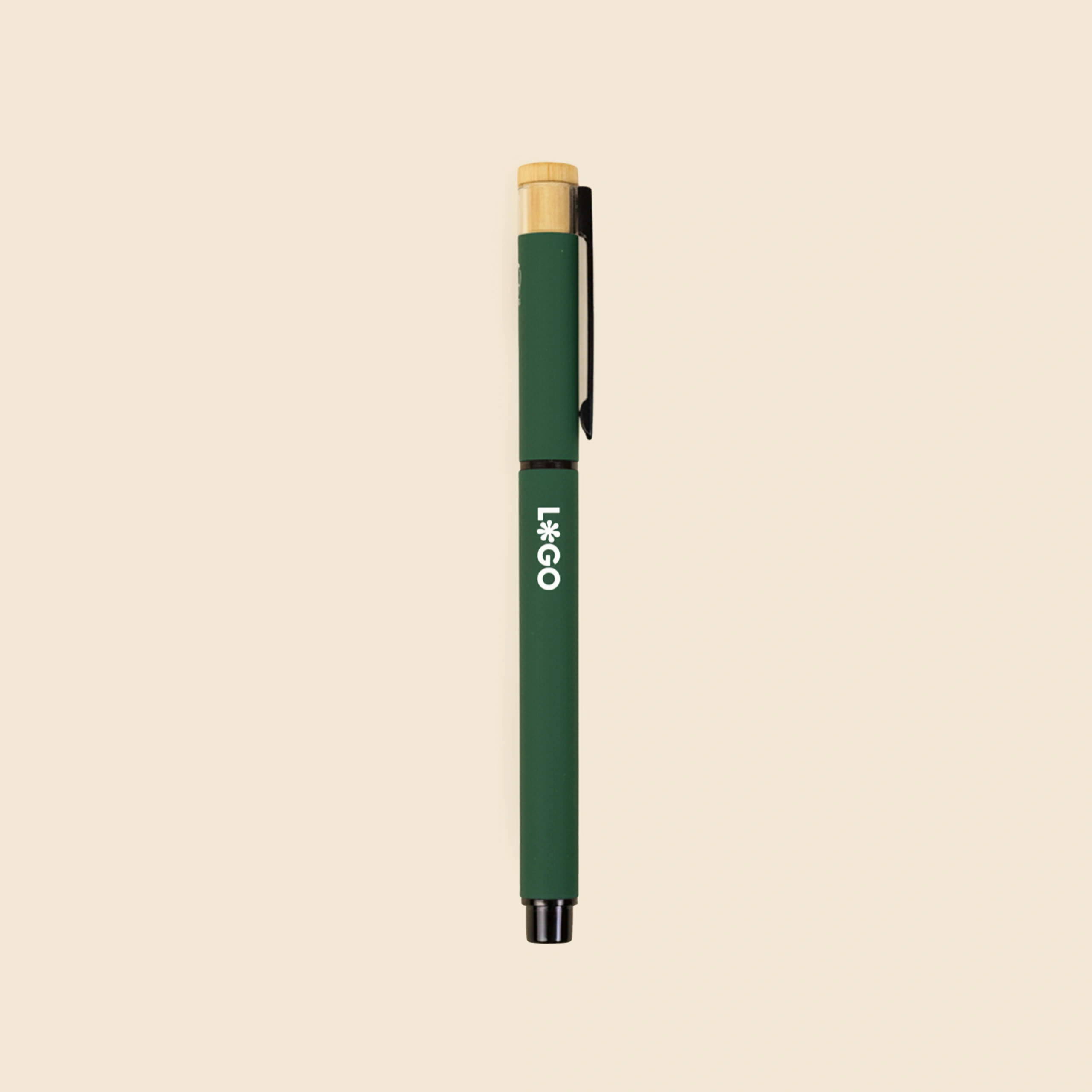 Roller de aluminio reciclado verde, personalizado con la palabra LOGO en blanco
